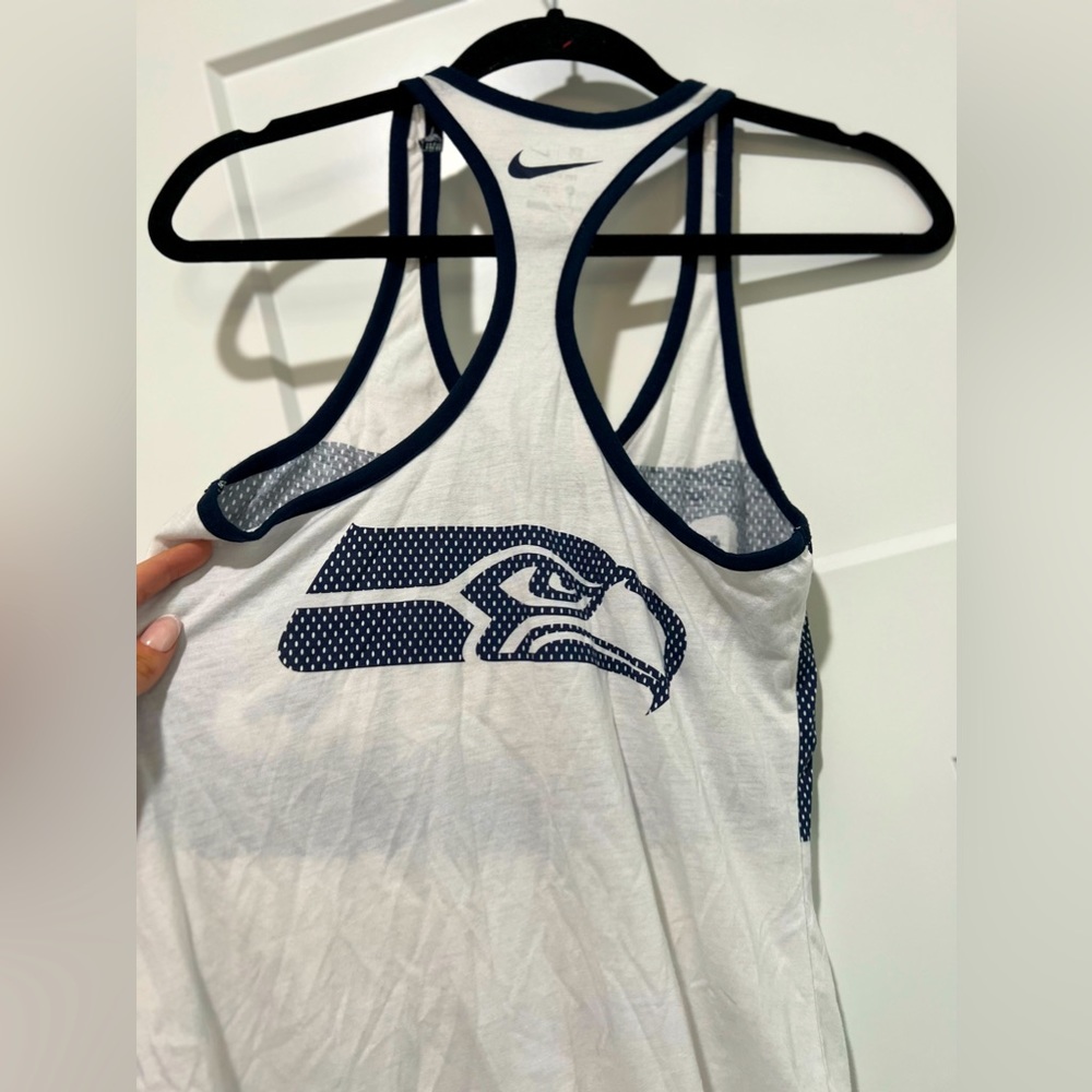 Women’s Nike mariners tank top